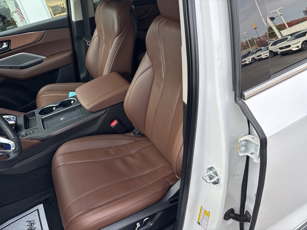 Used 2025 Acura MDX w/ Technology Package image 21