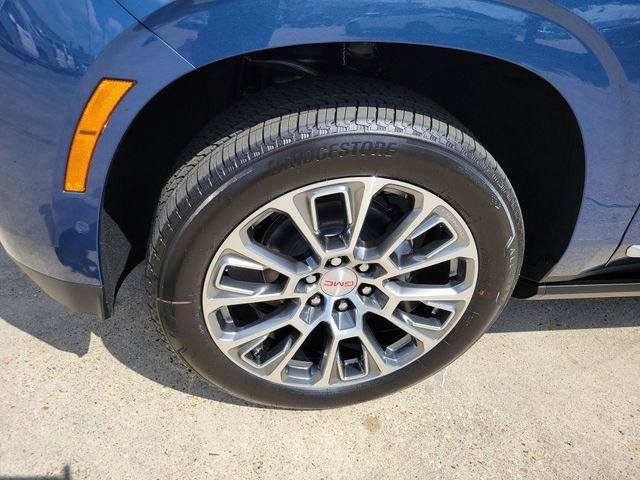 New 2026 GMC Yukon XL Denali w/ Sun & Power Step Package RWD image 4