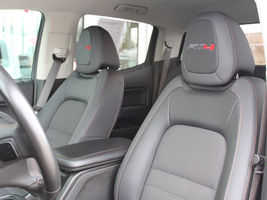 Used 2022 GMC Canyon AT4 w/ Trailering Package image 11