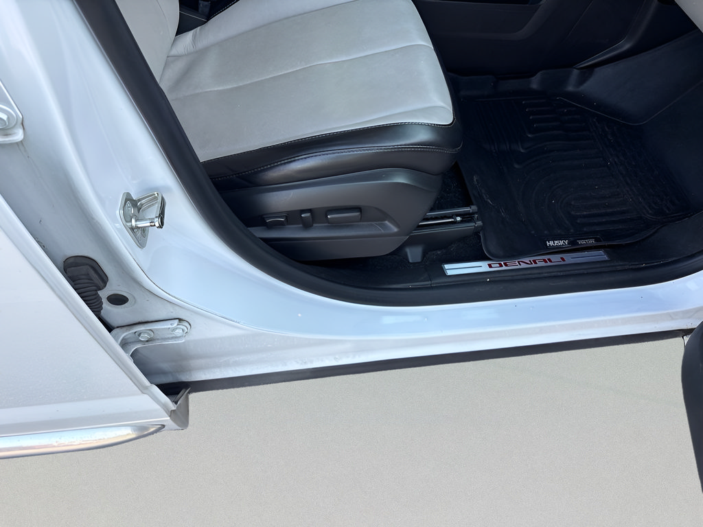 Used 2016 GMC Terrain Denali w/ Cargo Package FWD image 41