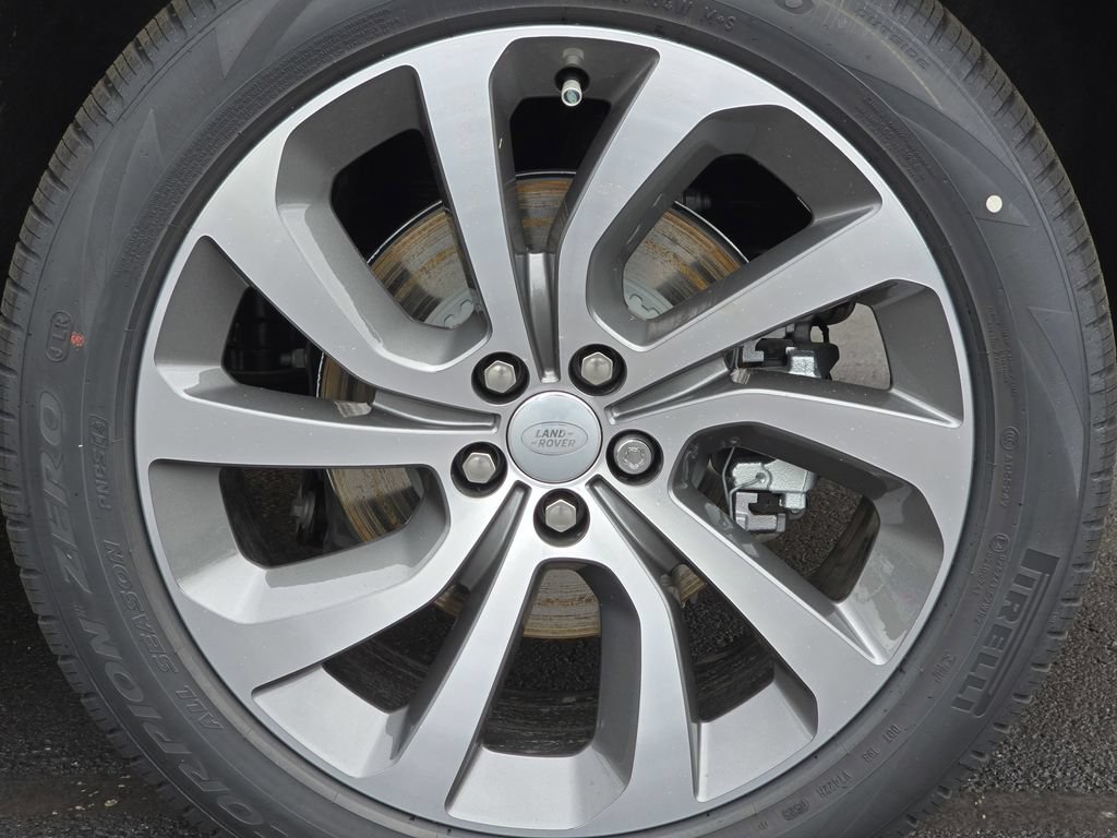 New 2025 Land Rover Discovery Sport Dynamic SE AWD/4WD image 40