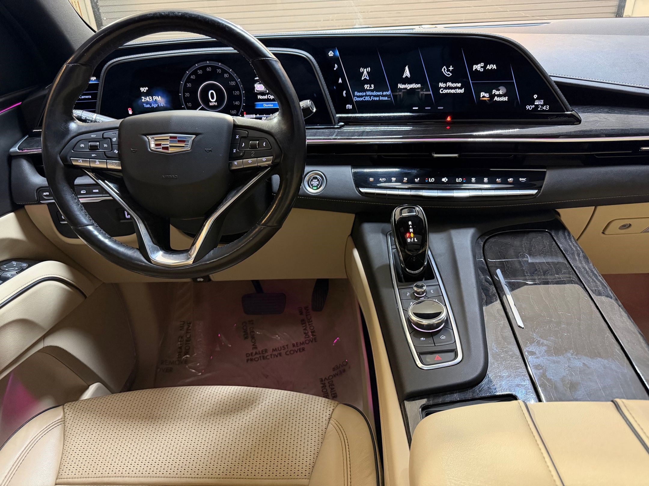 Used 2023 Cadillac Escalade Premium Luxury image 53