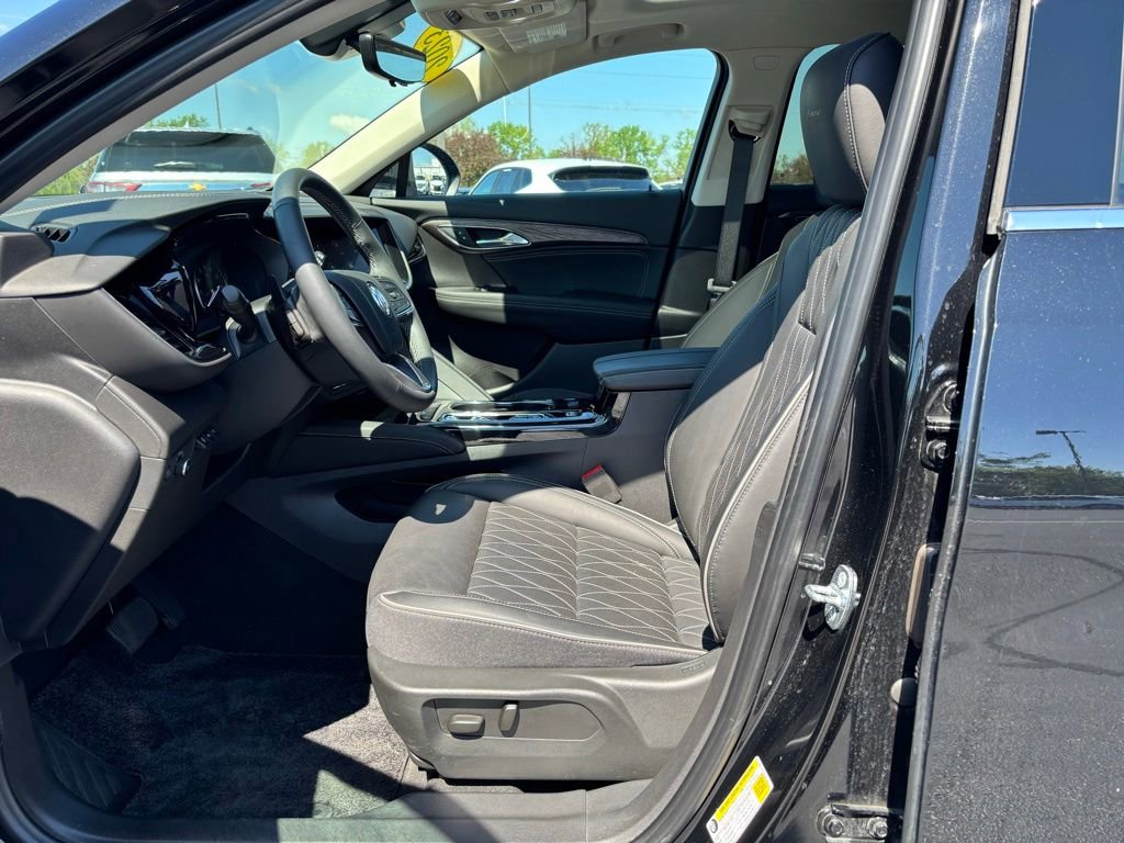 Used 2023 Buick Envision Avenir FWD image 16