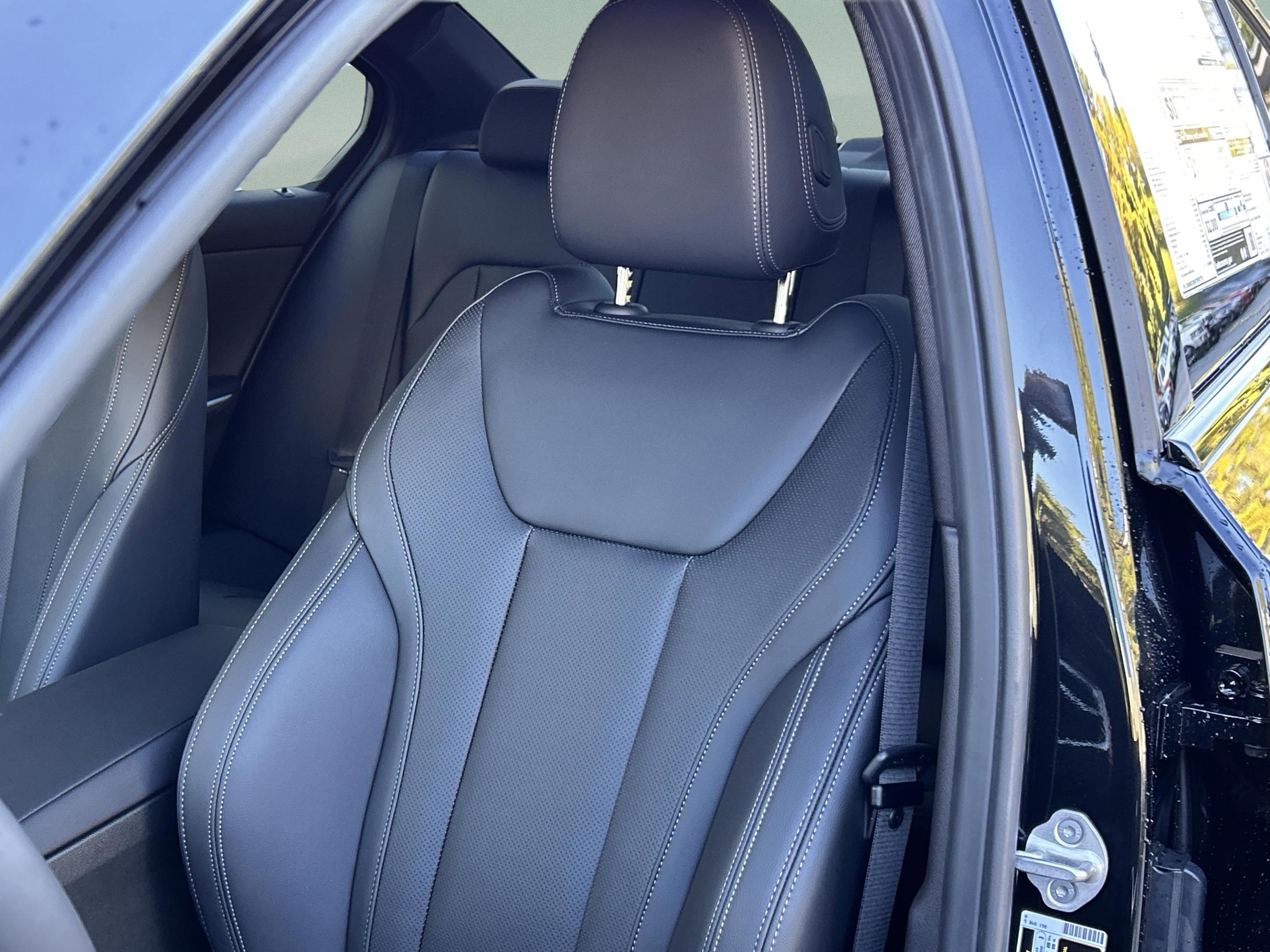 Used 2026 BMW 330i Sedan w/ M Sport Package image 20