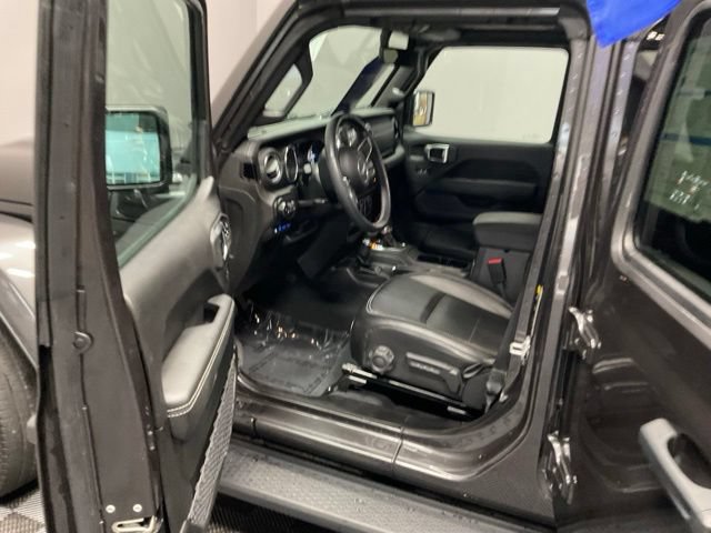 Used 2022 Jeep Wrangler Unlimited Sahara w/ Cold Weather Group AWD/4WD image 14