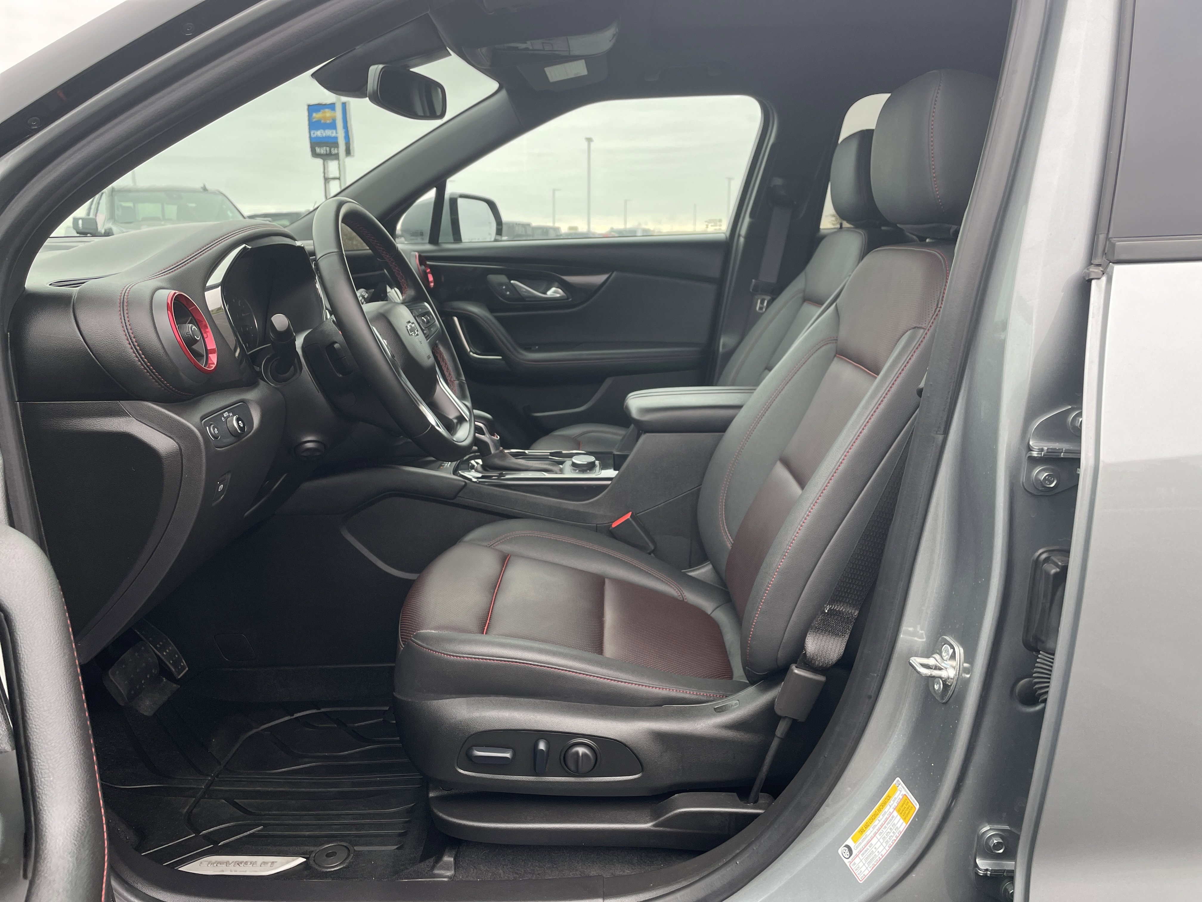 Certified 2025 Chevrolet Blazer RS w/ Enhanced Convenience Package AWD/4WD image 18