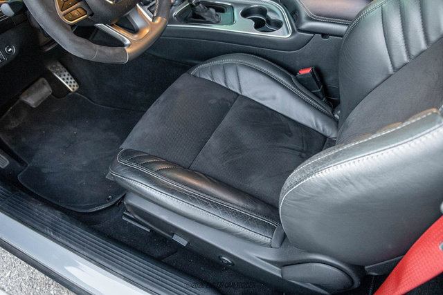 Used 2020 Dodge Challenger SRT Hellcat Redeye image 38