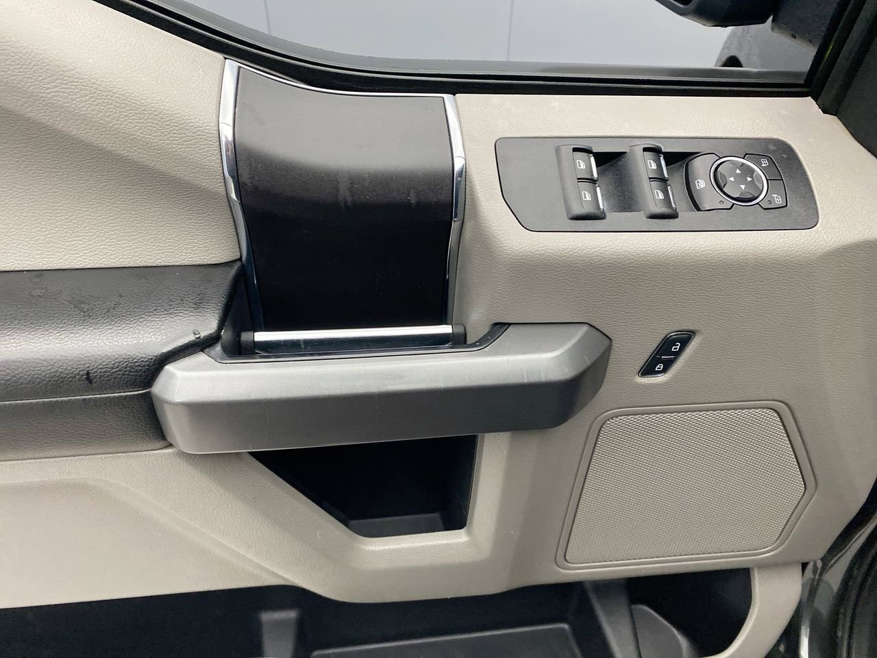 Used 2019 Ford F150 XLT AWD/4WD image 12