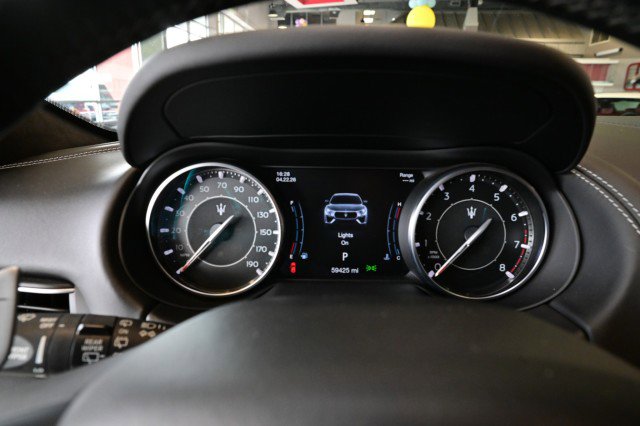 Used 2023 Maserati Levante Modena AWD/4WD image 35