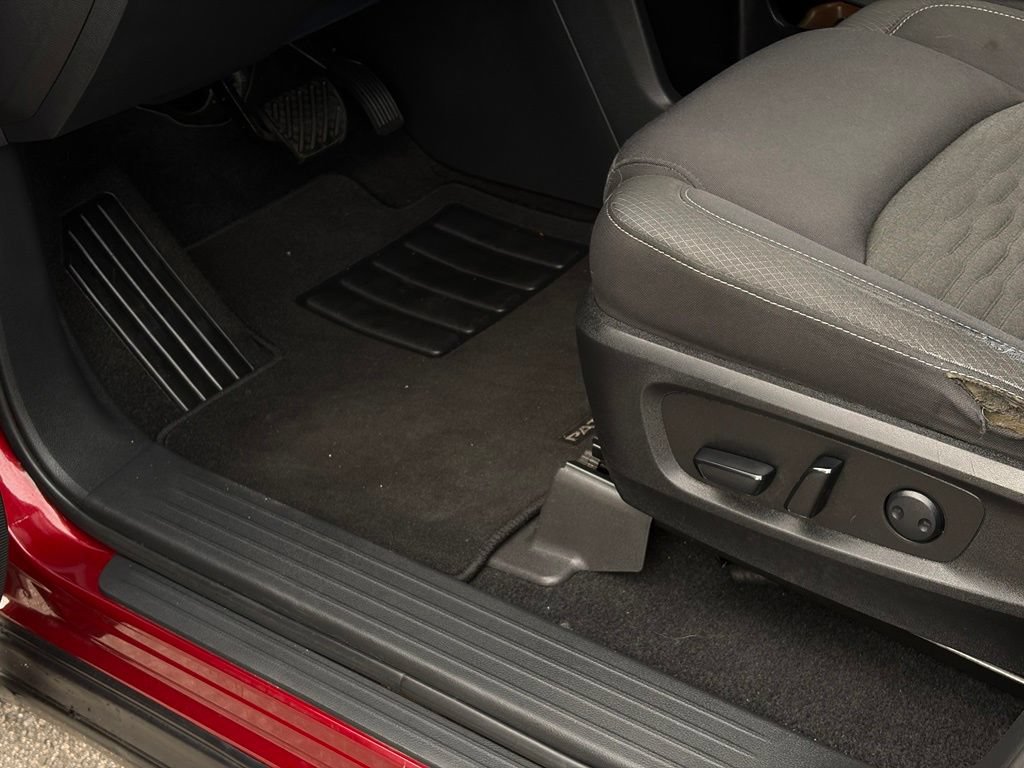 Certified 2022 Nissan Pathfinder SV FWD image 13