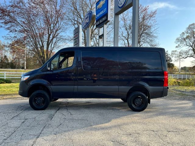 Used 2024 Mercedes-Benz Sprinter 2500 image 11
