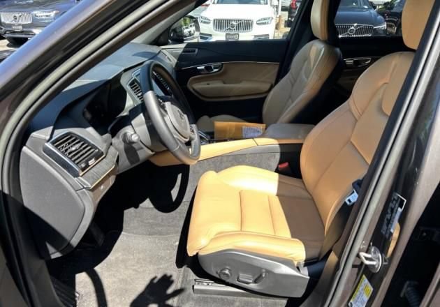 Used 2023 Volvo XC90 B6 Ultimate AWD/4WD image 5
