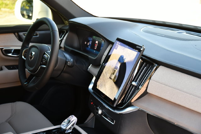 New 2027 Volvo XC90 B6 Plus AWD/4WD image 32