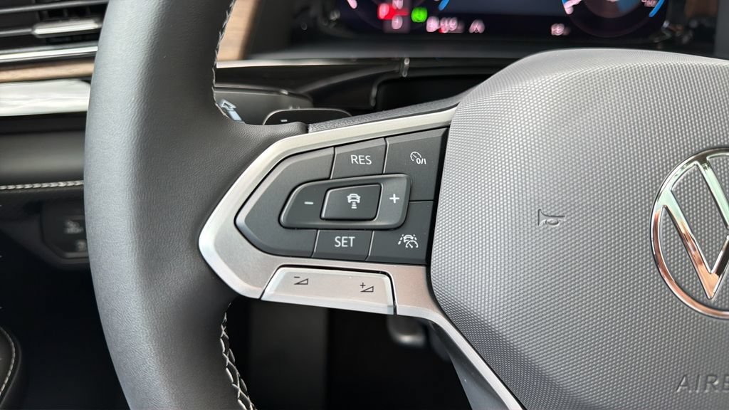New 2026 Volkswagen Atlas SE FWD image 22