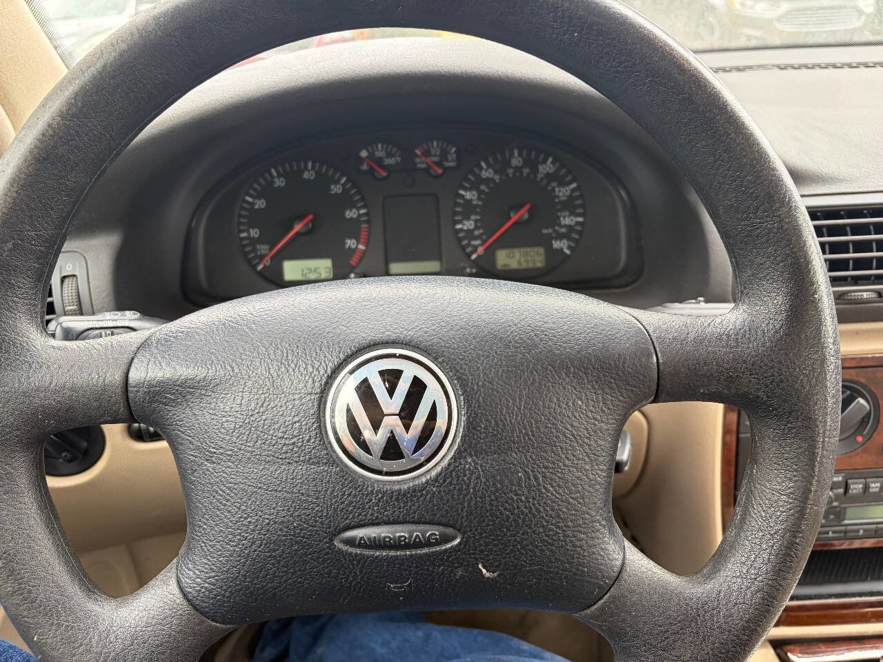 Used 1999 Volkswagen Passat GLS FWD image 13