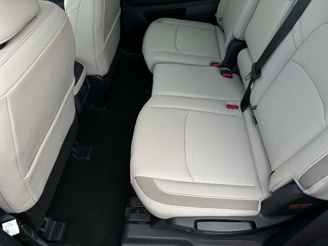 New 2026 Nissan Pathfinder SL image 11