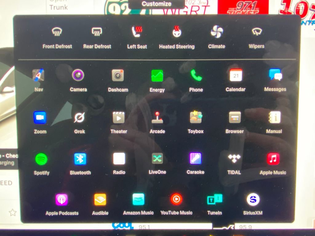 Used 2023 Tesla Model 3 Standard Range image 26