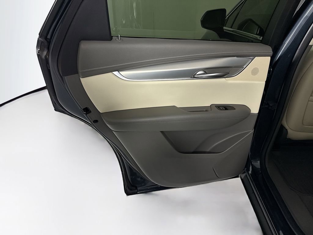 Used 2019 Cadillac XT5 Luxury FWD image 27