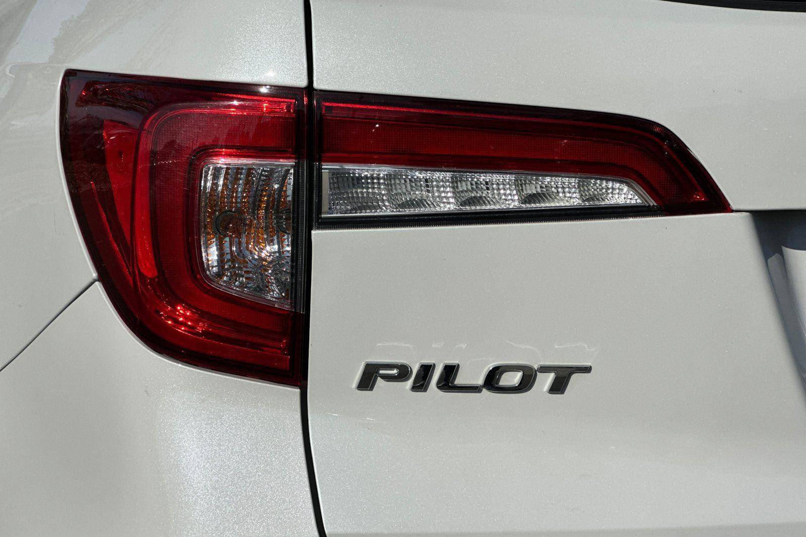 Used 2020 Honda Pilot EX image 28