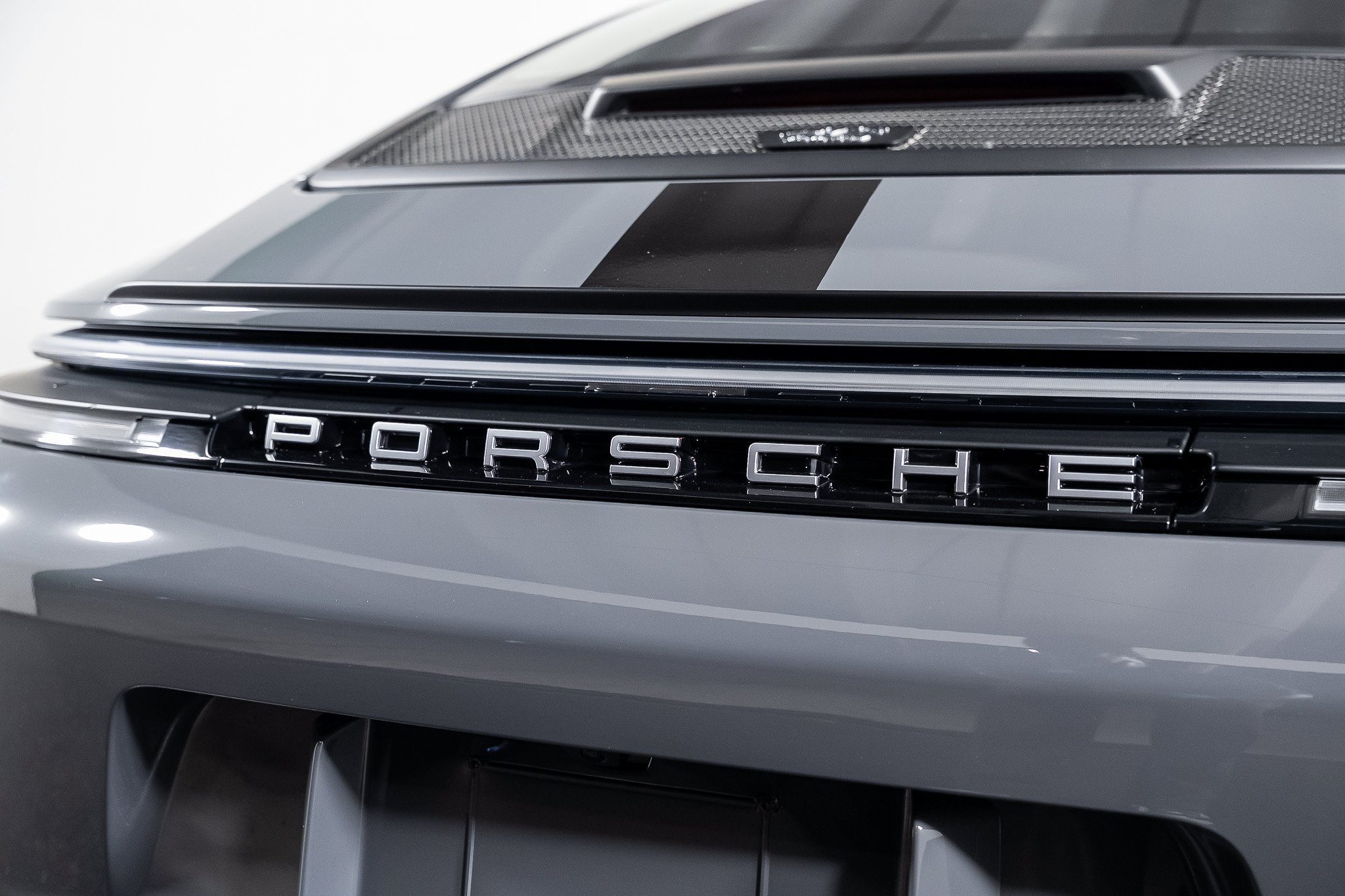 Used 2025 Porsche 911 GT3 RWD image 25