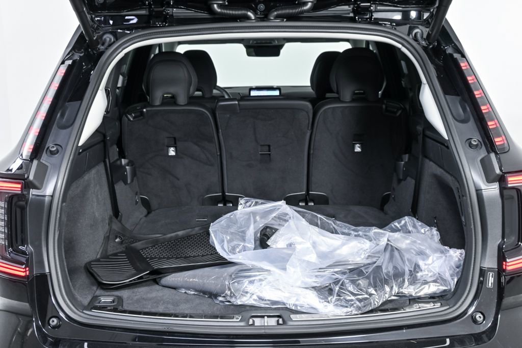 Used 2025 Volvo EX90 Plus AWD/4WD image 34