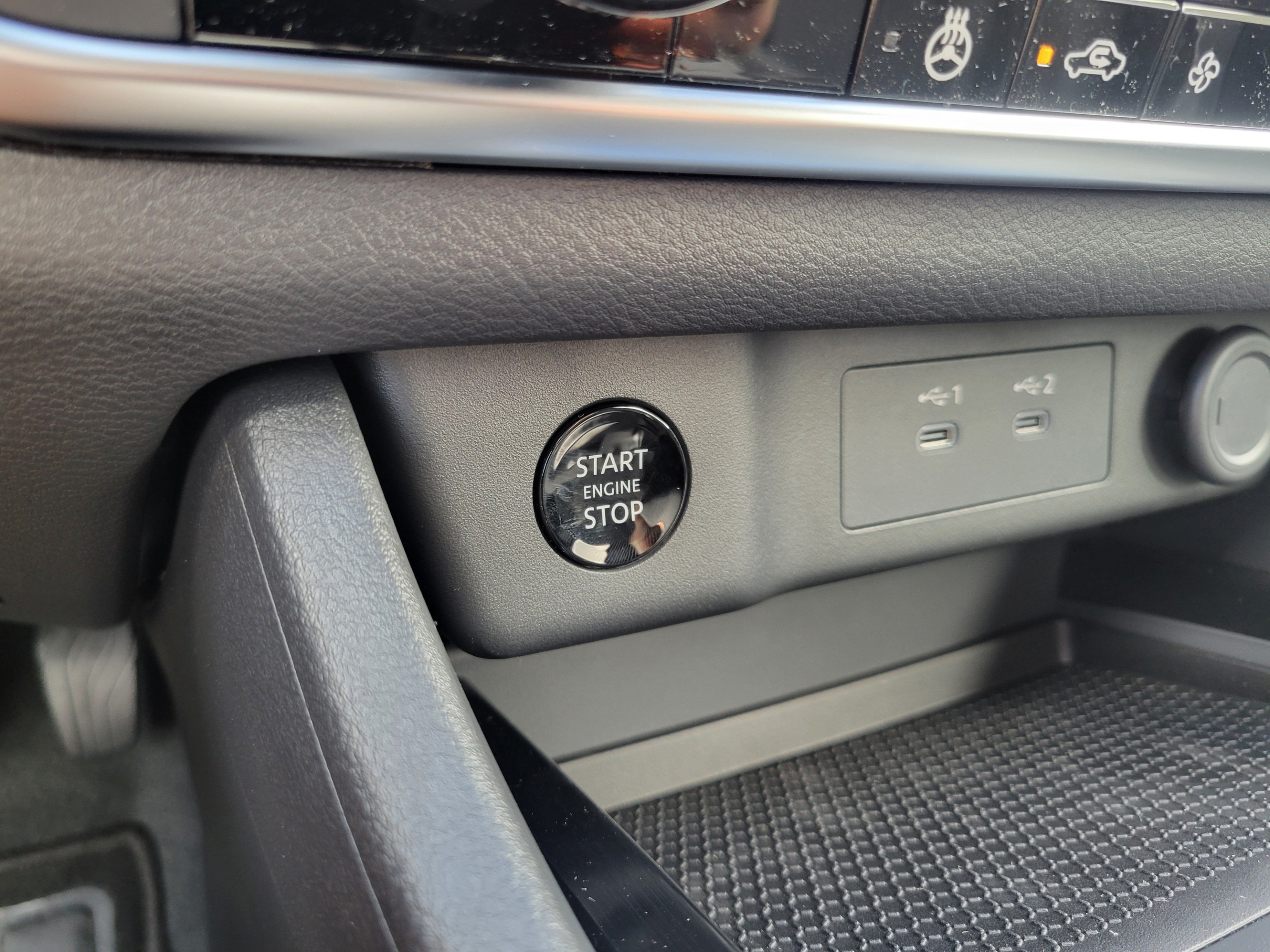 New 2026 Nissan Rogue Dark Armor FWD image 28