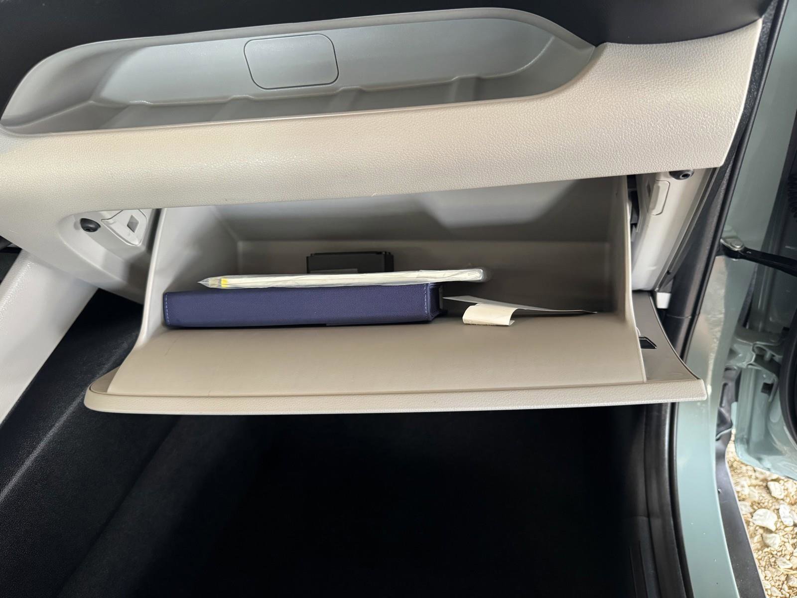 Used 2025 Hyundai Venue SEL image 37