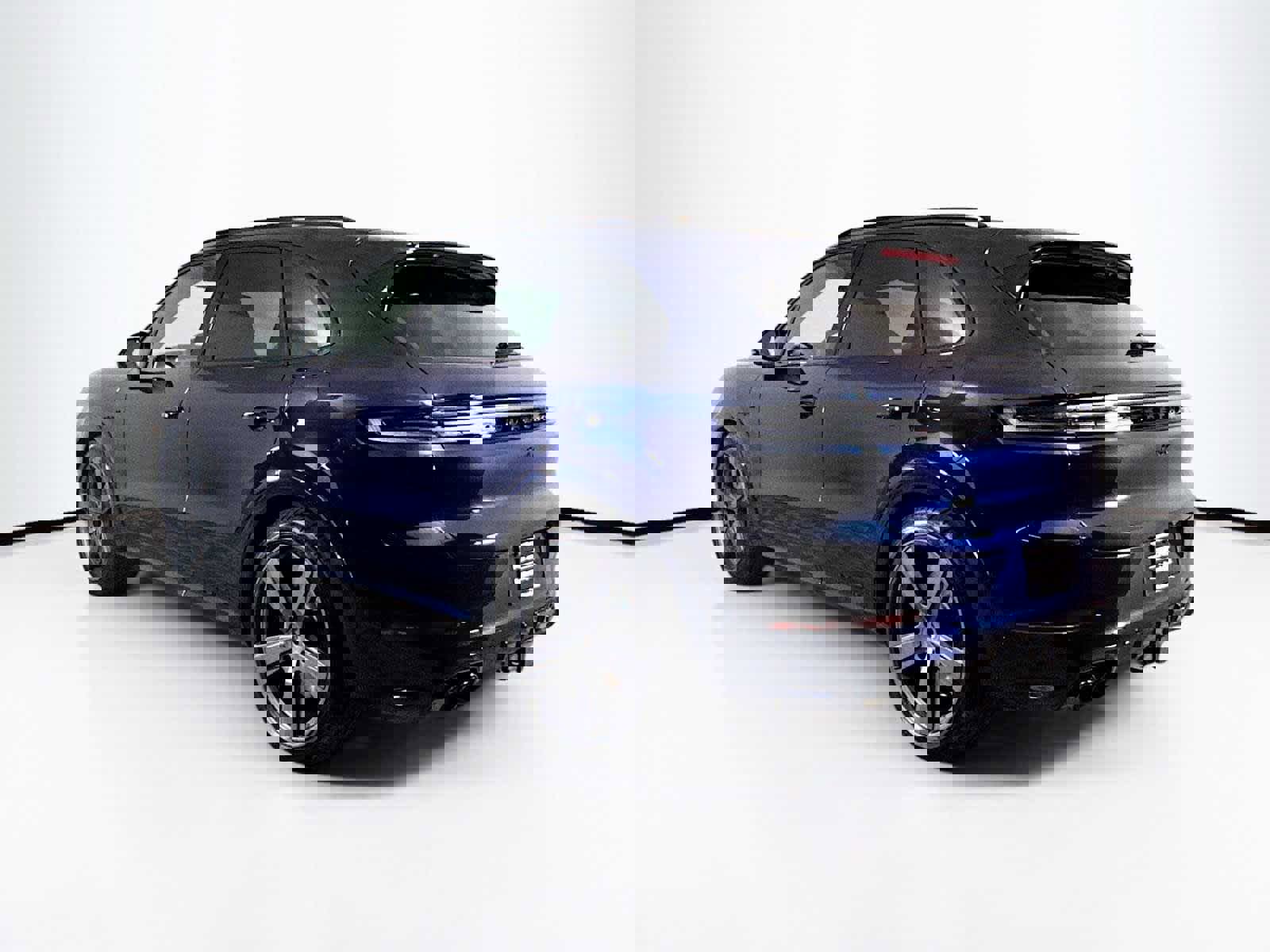 New 2025 Porsche Cayenne Turbo image 3