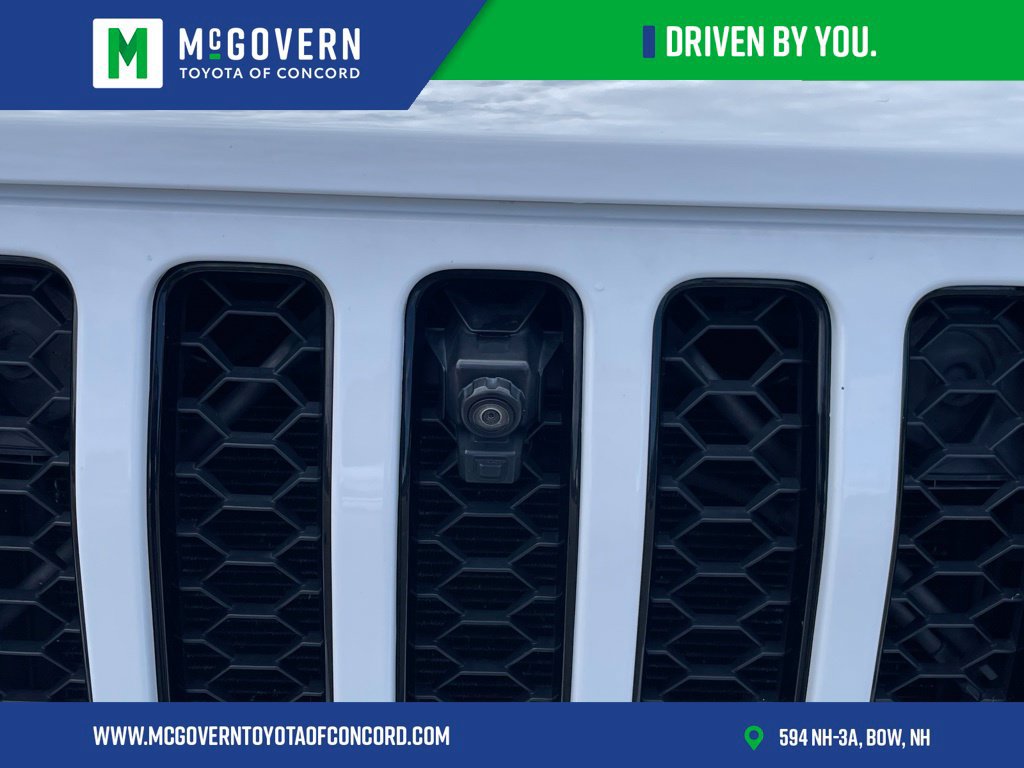 Used 2021 Jeep Wrangler Unlimited Sahara AWD/4WD image 9