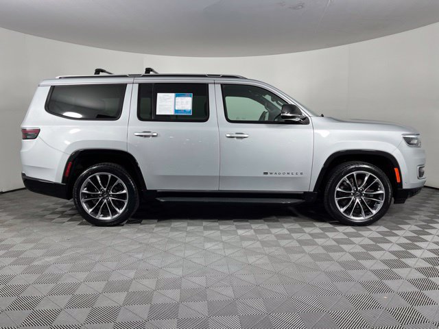 Used 2023 Jeep Wagoneer Series II w/ Premium Group I AWD/4WD image 13