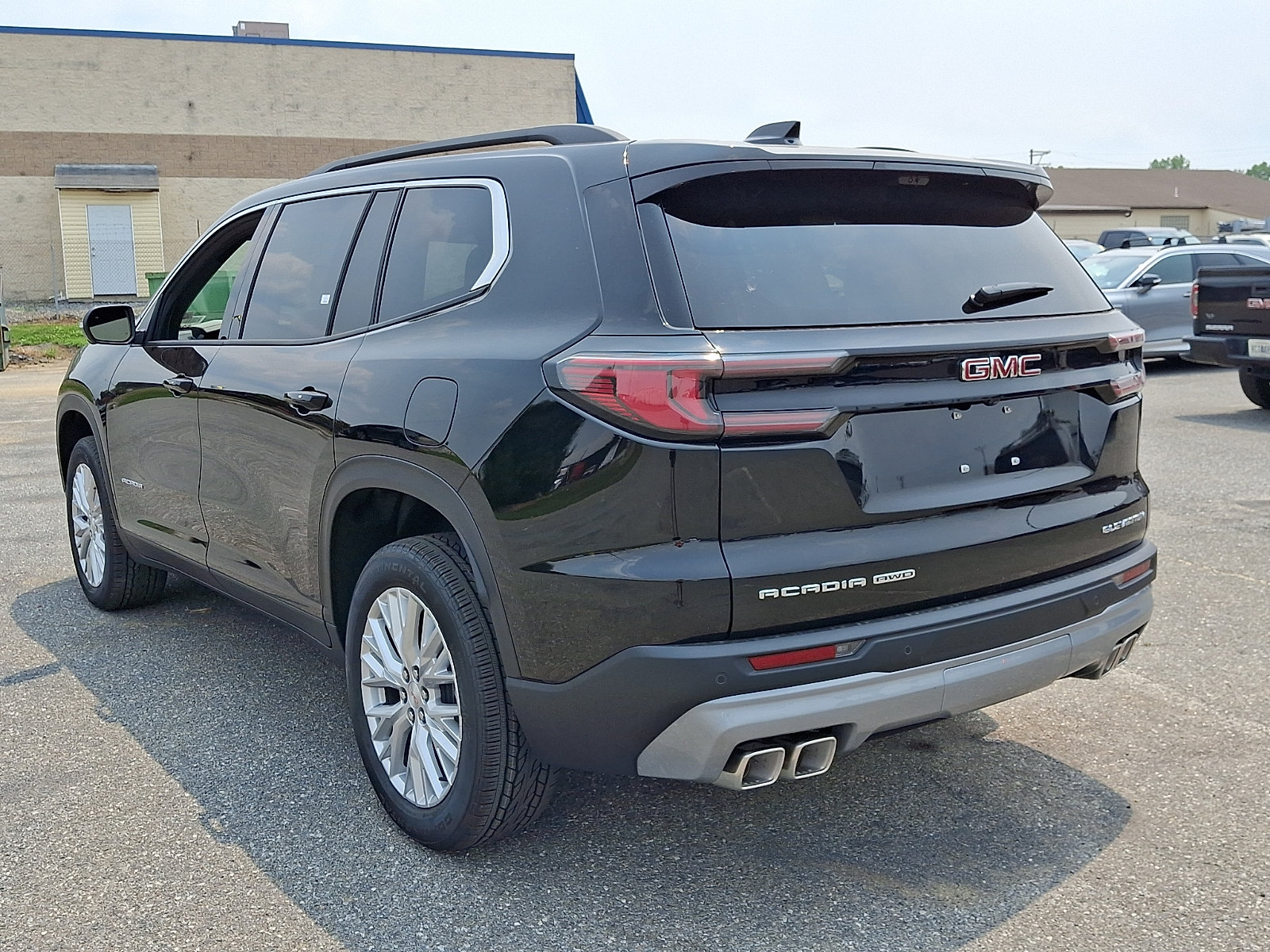 New 2026 GMC Acadia Elevation w/ Elevation Premium Package AWD/4WD image 3