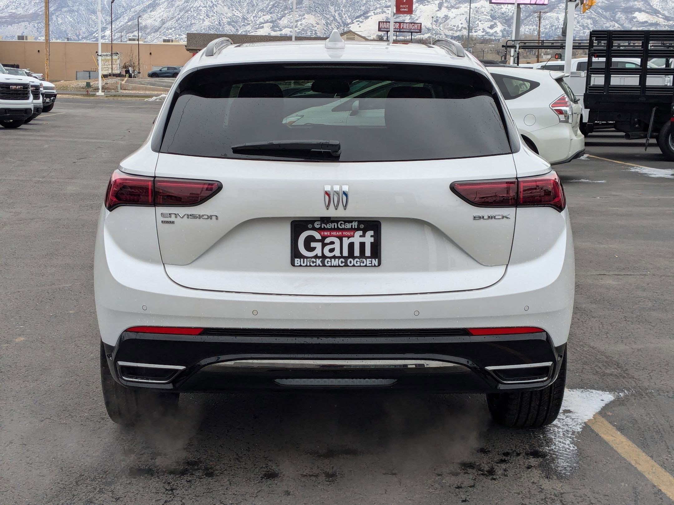 New 2025 Buick Envision Sport Touring image 4