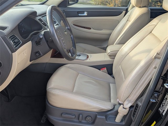 Used 2012 Hyundai Genesis 3.8 w/ Premium Pkg image 13
