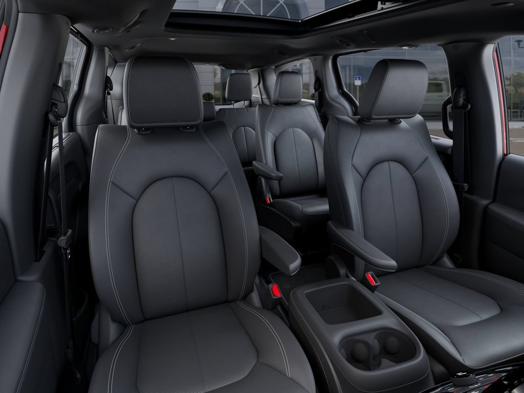 New 2026 Chrysler Pacifica Select AWD/4WD image 17