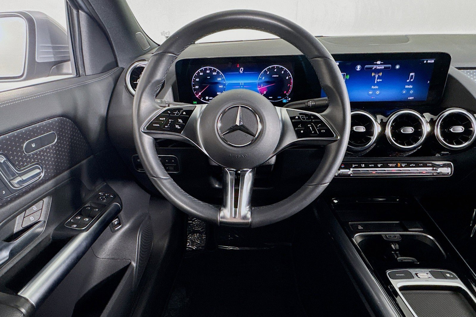 Certified 2026 Mercedes-Benz GLA 250 image 5