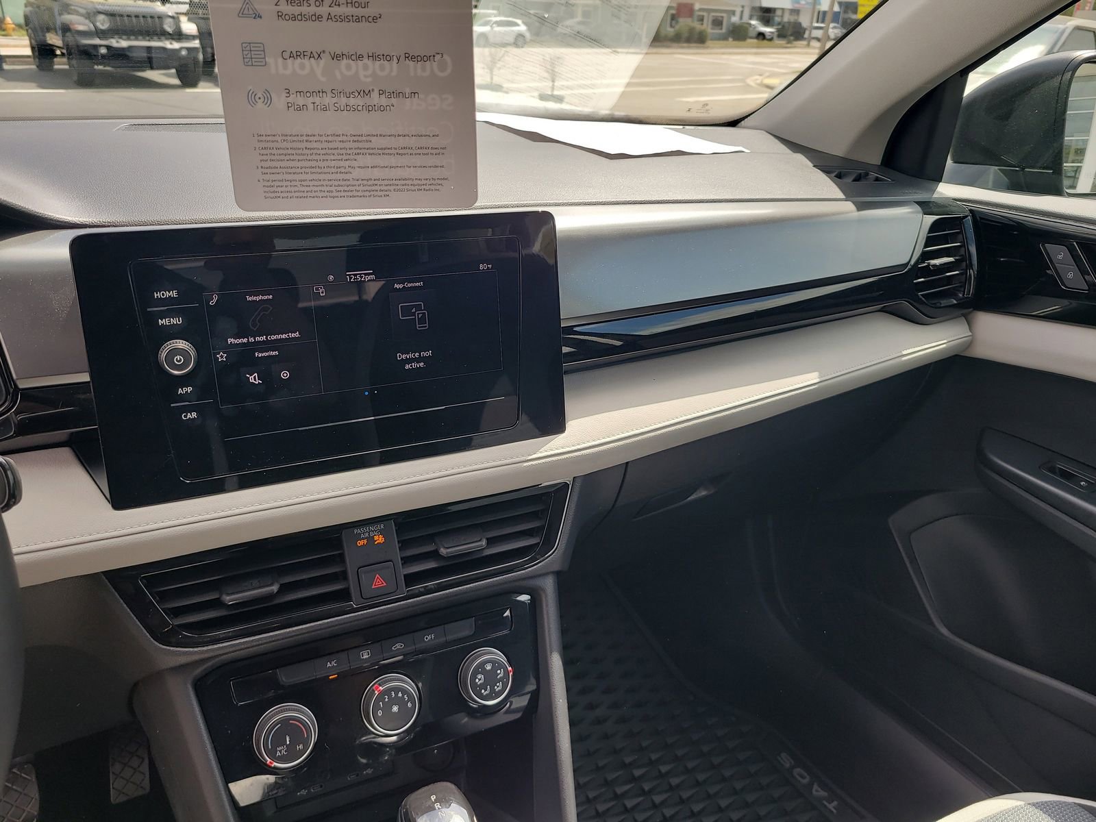 Certified 2025 Volkswagen Taos S FWD image 20