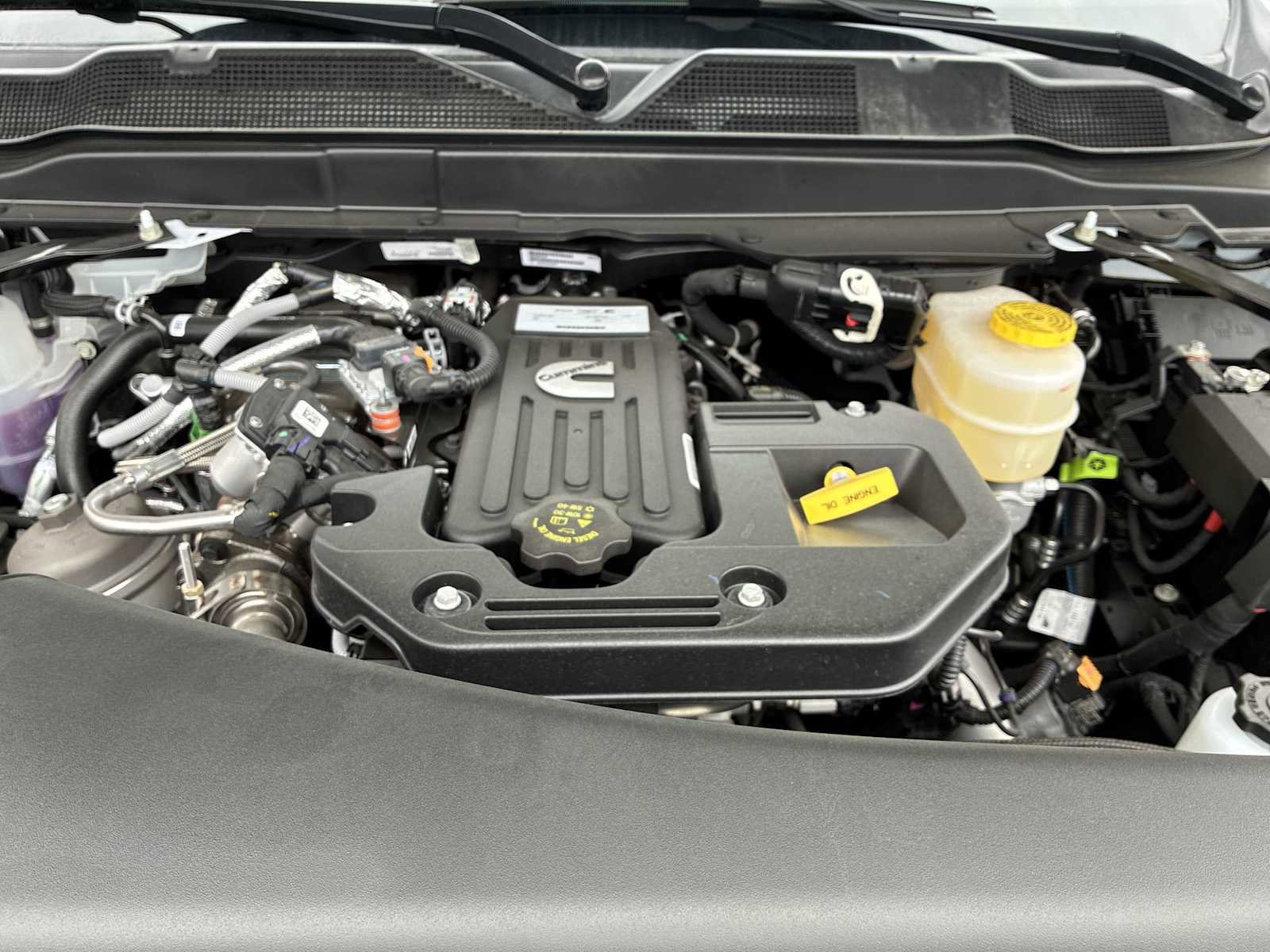 New 2026 RAM 3500 Tradesman AWD/4WD image 17