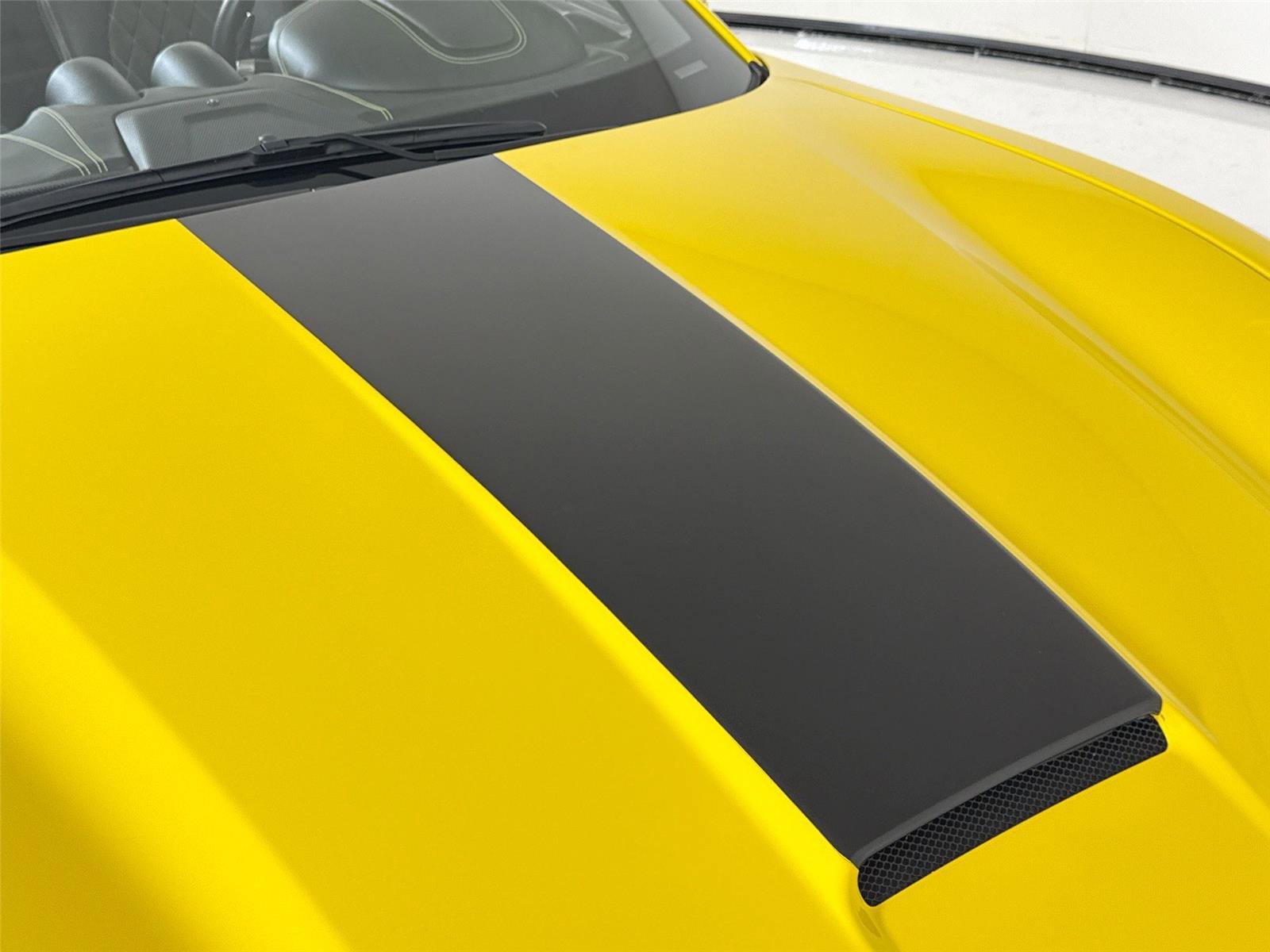 Used 2014 Ferrari California image 32