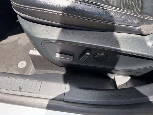 Used 2022 Ford Escape SEL AWD/4WD image 11