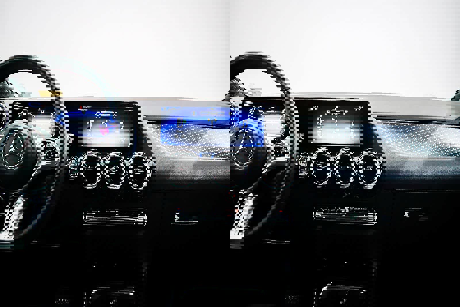 Used 2026 Mercedes-Benz GLA 250 image 12