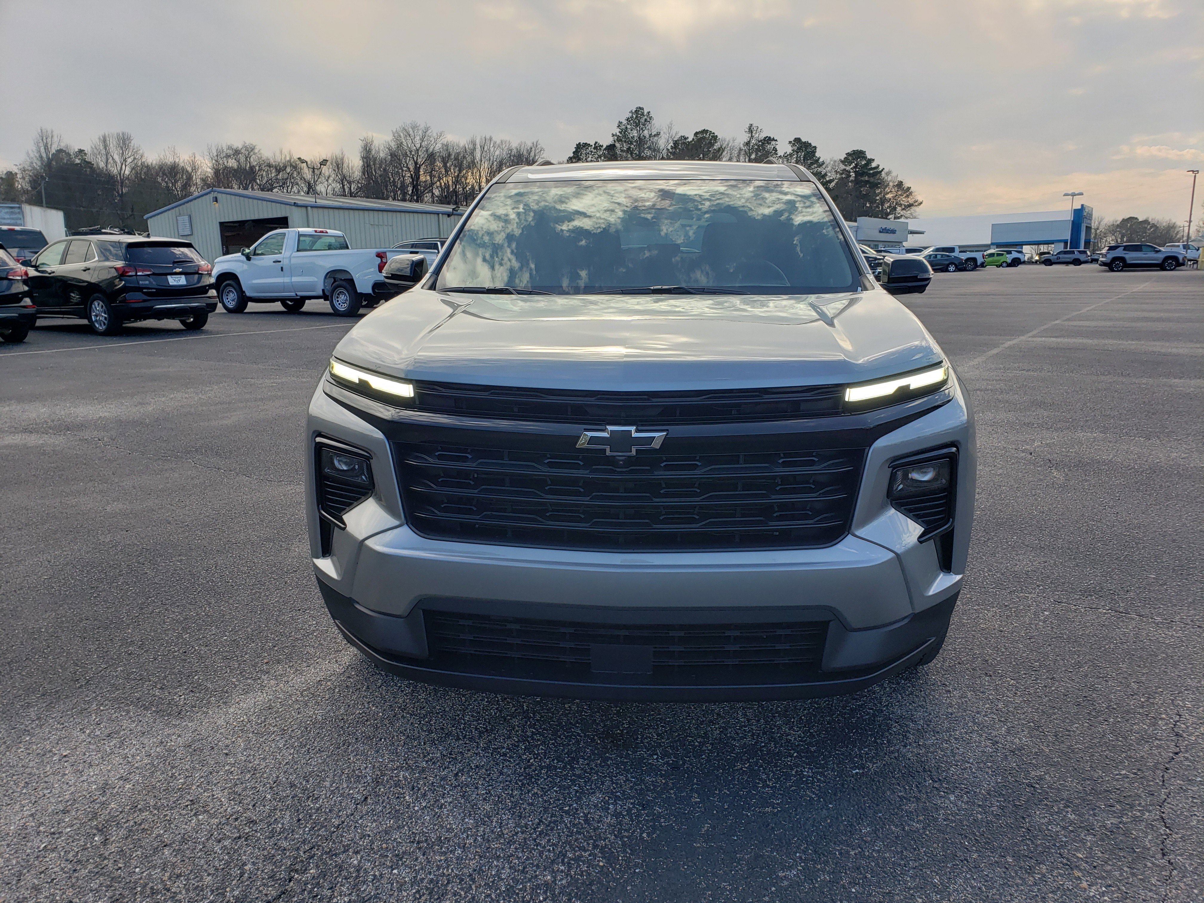 New 2026 Chevrolet Traverse LT w/ Midnight/Sport Edition image 7