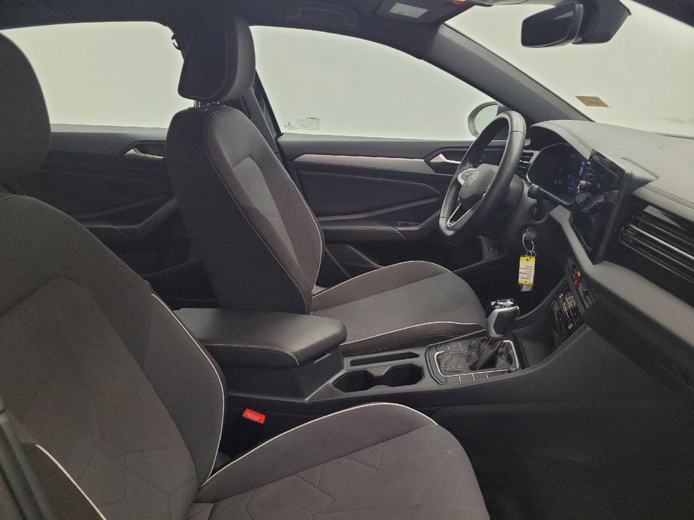 Used 2025 Volkswagen Jetta Sport FWD image 21