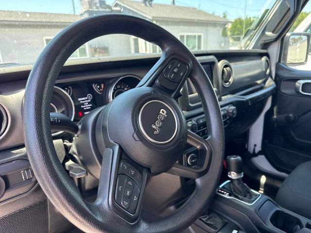Used 2023 Jeep Wrangler Unlimited Sport AWD/4WD image 10
