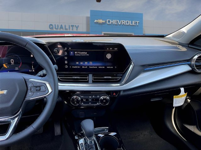 New 2026 Chevrolet Trax LT w/ Driver Confidence Package FWD image 6