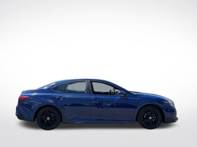 Used 2025 Toyota Camry SE FWD image 16