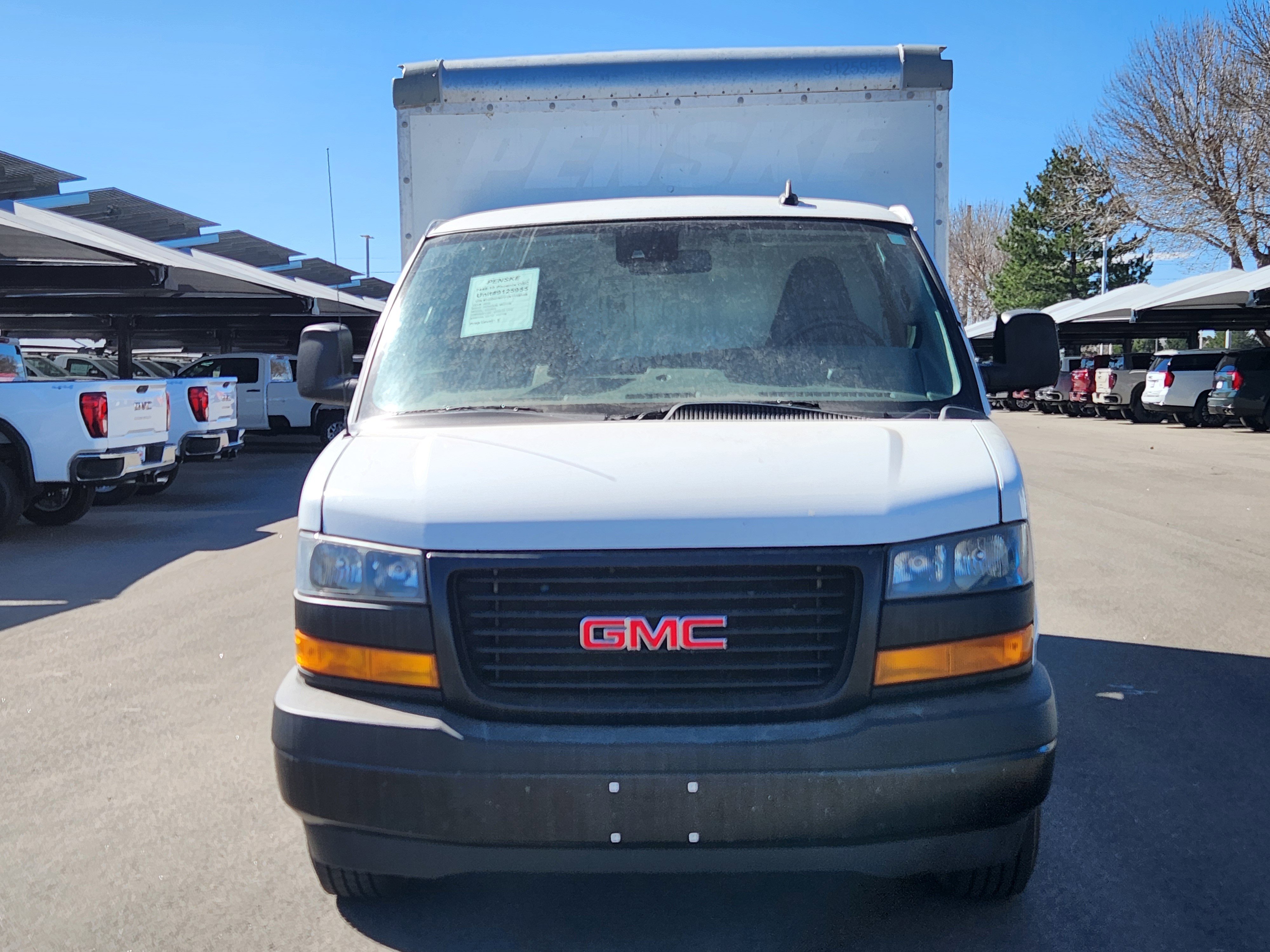 Used 2022 GMC Savana 3500 CUTWAY w/ Power Convenience Package RWD image 5