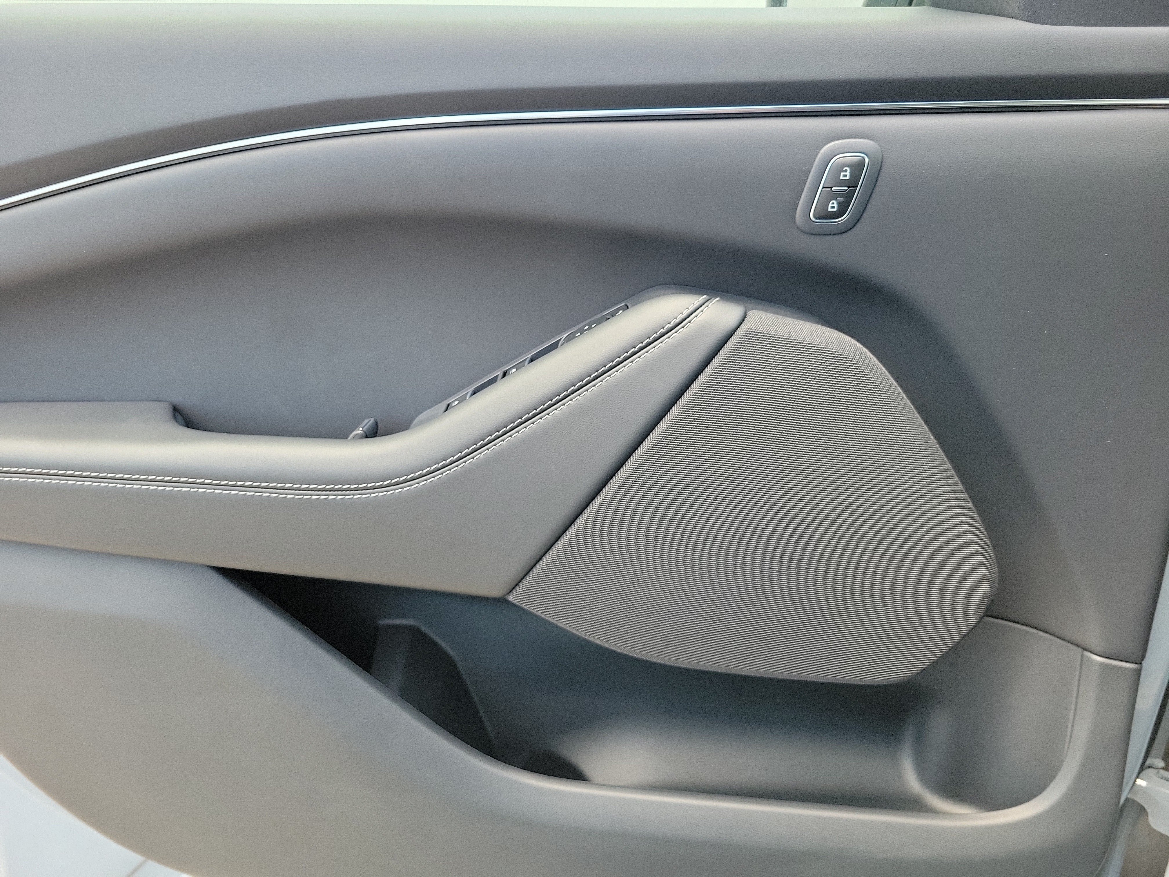 New 2026 Ford Mustang Mach-E Select RWD image 13