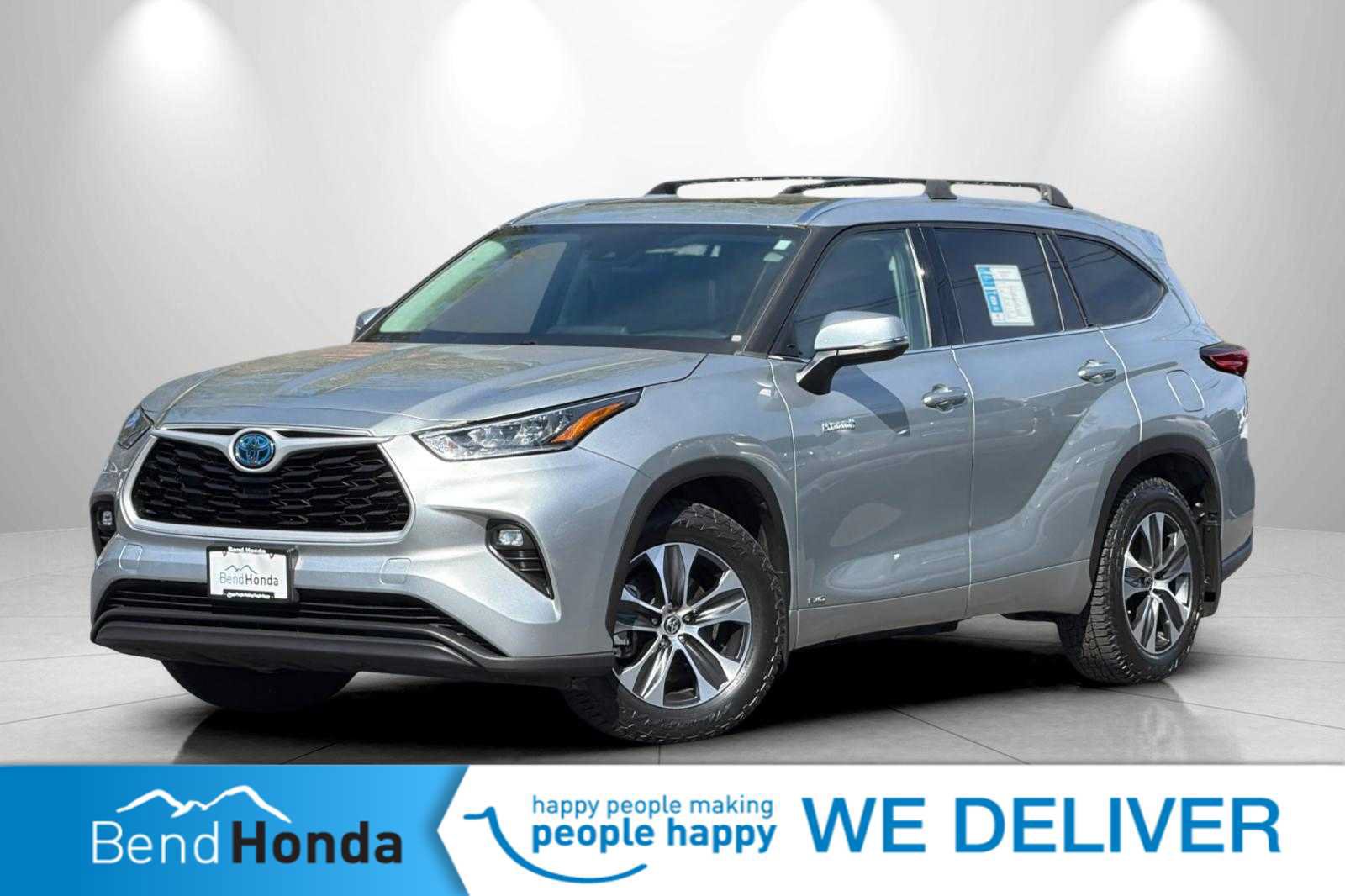 Used 2020 Toyota Highlander XLE AWD/4WD image 1
