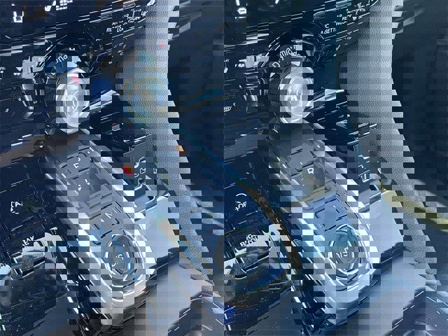 Certified 2025 Acura MDX FWD image 17