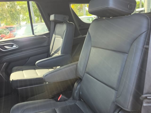 Used 2022 Chevrolet Tahoe Z71 w/ Luxury Package AWD/4WD image 9